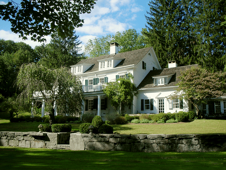 A Classic Dream Home in Bedford, New York laurel home