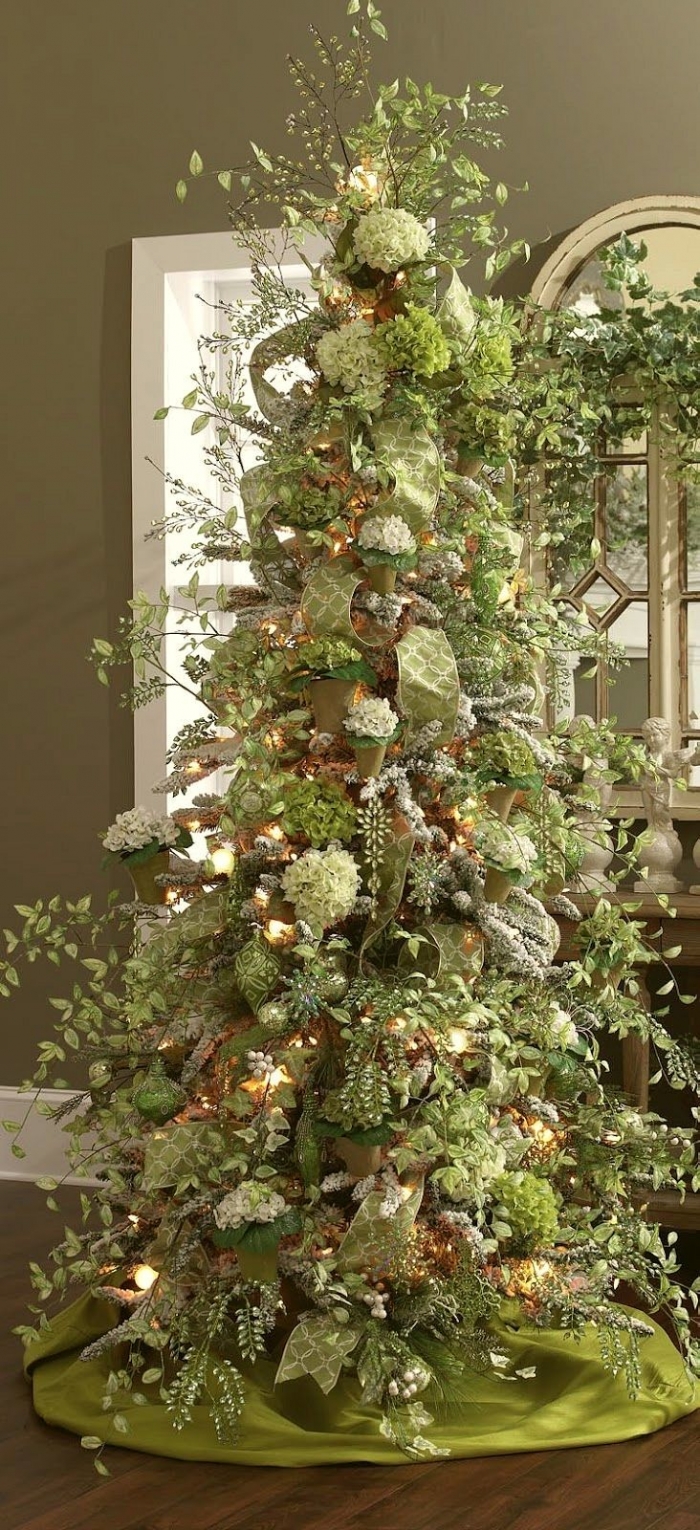 Christmas Tree Decorating - fantasy green floral tree