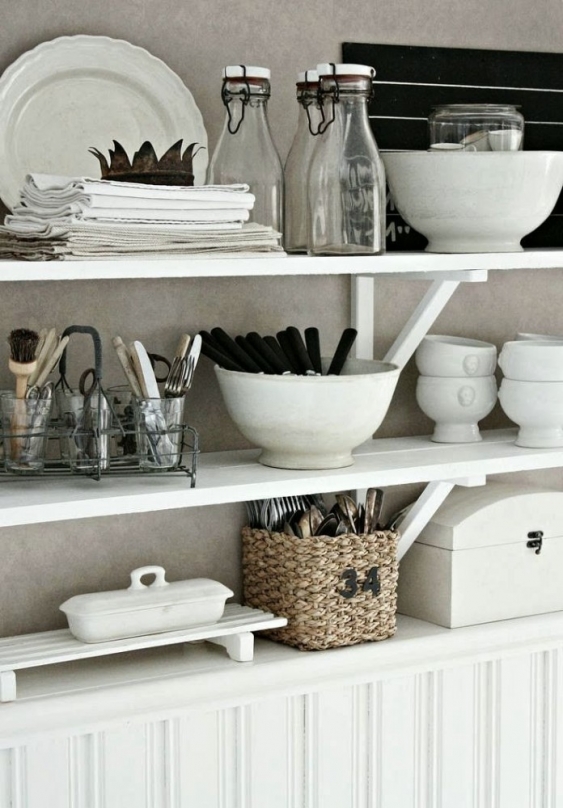 kitchen shelf styling