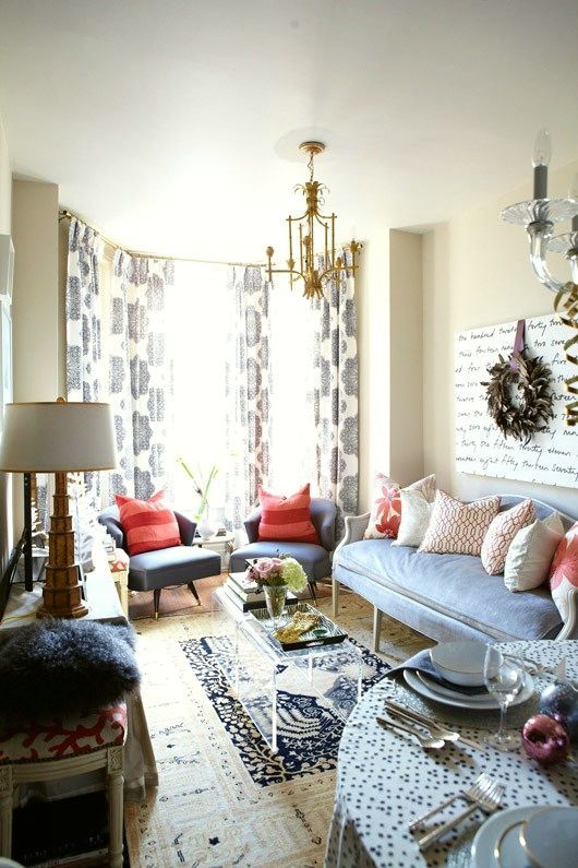 meredith-heron-living-room-habitaciones rojas, blancas y azules