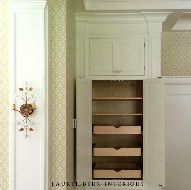 bronxville-kitchen-pantry-LB Interiors