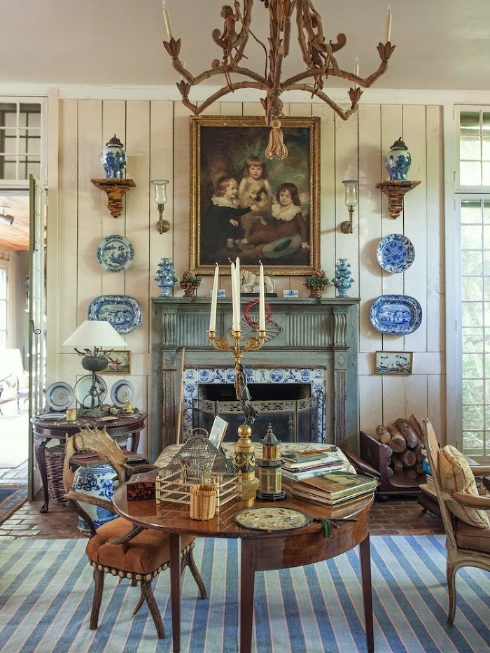 Furlow Gatewood - photo by Rod Collins - decorating with plates