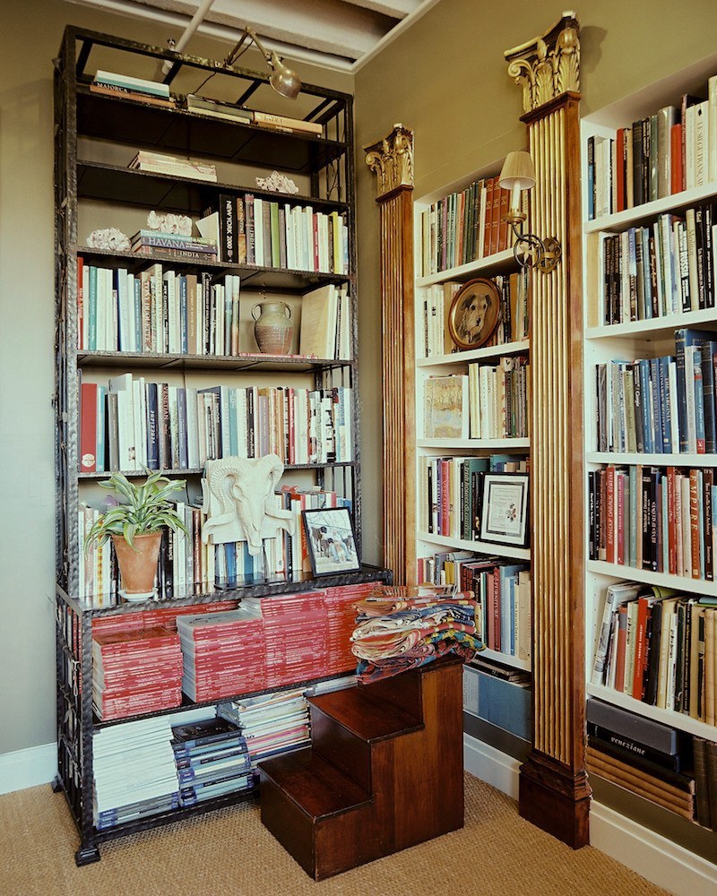 Creating A Chic, Cosy Home Library-Best Colors, Lighting and