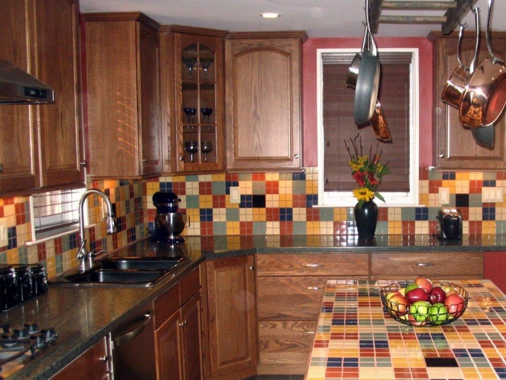 ceramic-tile-backsplash-kitchen_s4x3.jpg.rend.hgtvcom.1280.960