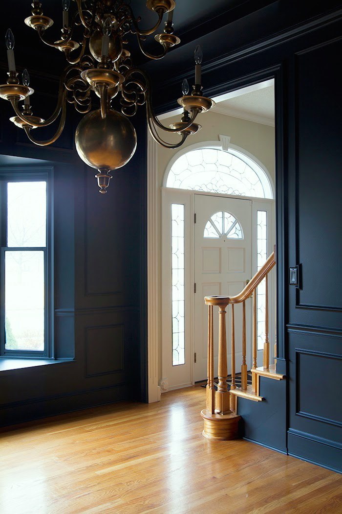 The+Makerista-Dining+Room-Black+and+Blue-Farrow+and+Ball-Williamsburg-Chandelier