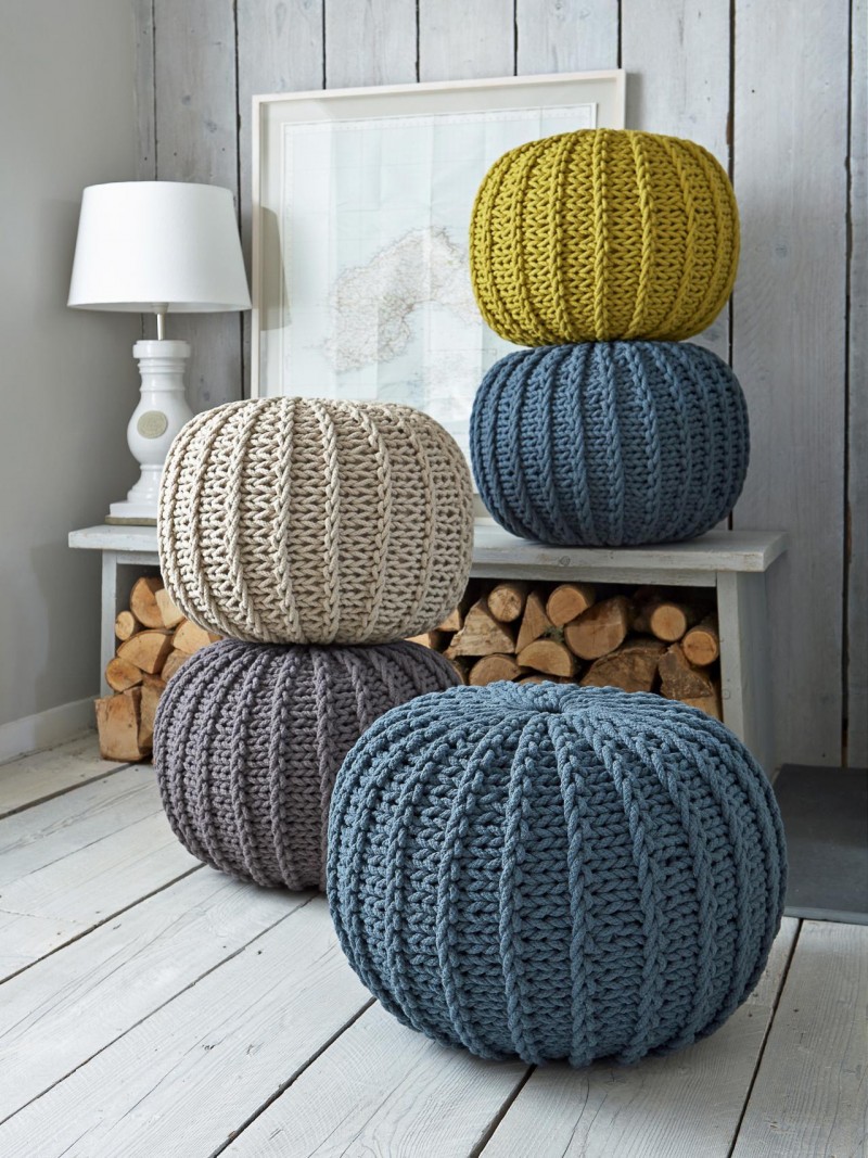 CI_Nordic-House-Chunky-Knit-Poufs.jpg.rend.hgtvcom.1280.1707