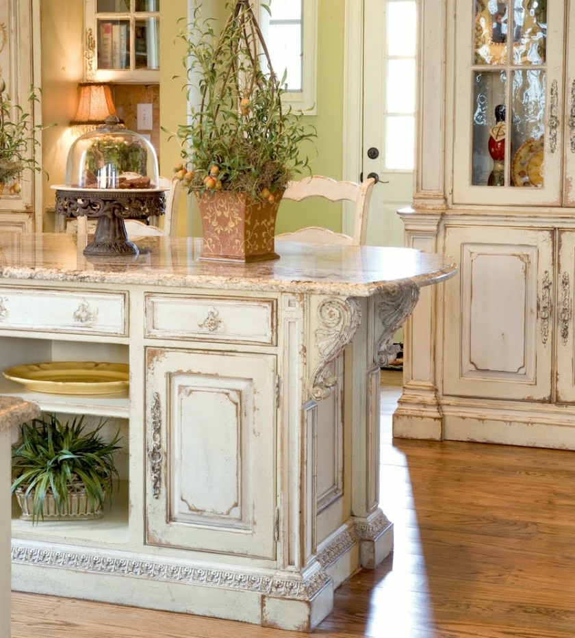 Vintage French Country Kitchen