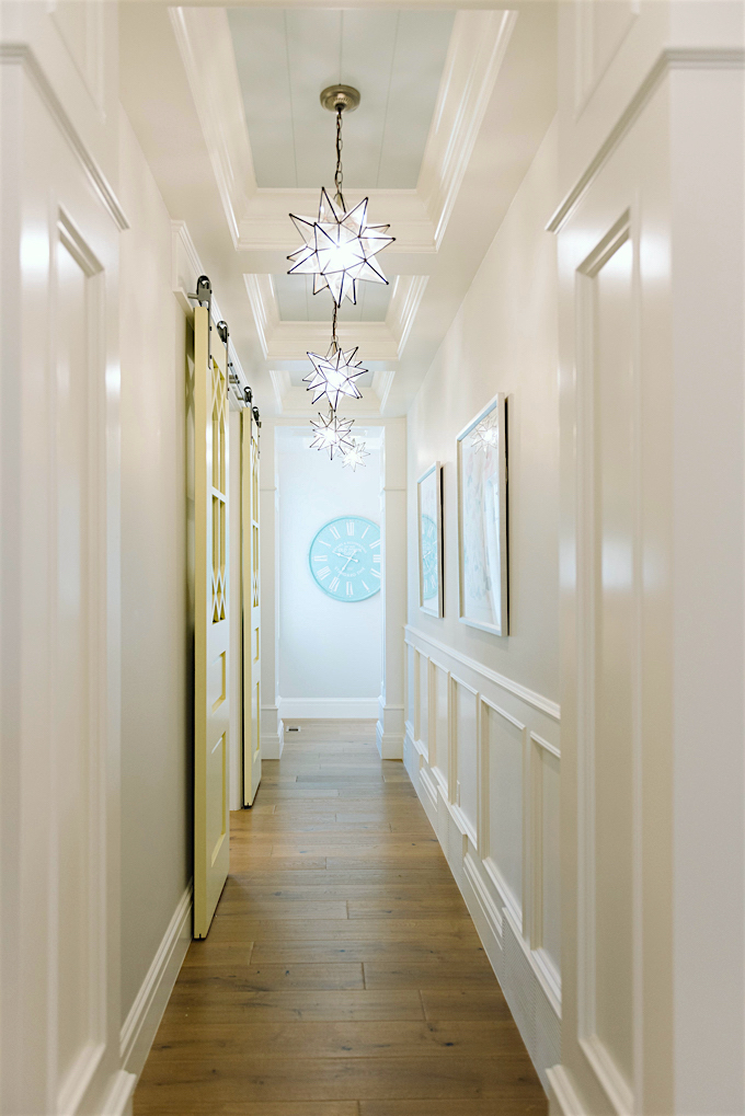 benjamin-moore-cool-breeze-csp-665-design-lindy-allen-photo-Jessie Alexis Photography-painted-ceilings-hall