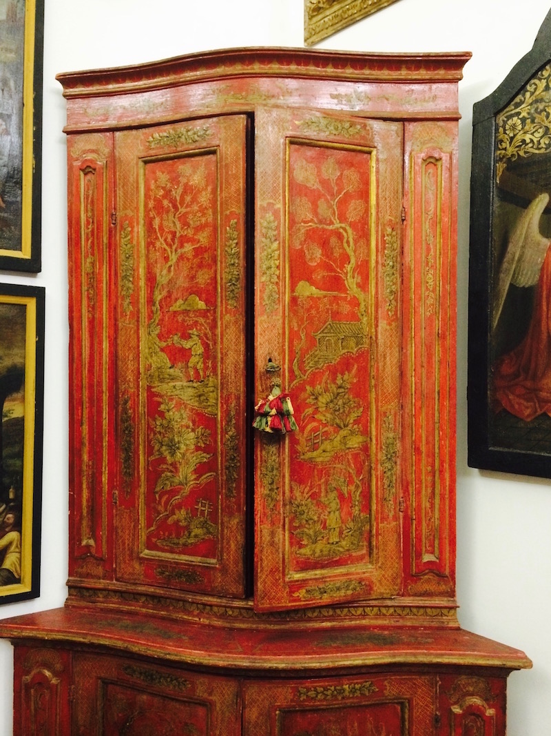 antichita marciana antique shopping venice italy vacation red chinoiserie corner cabinet