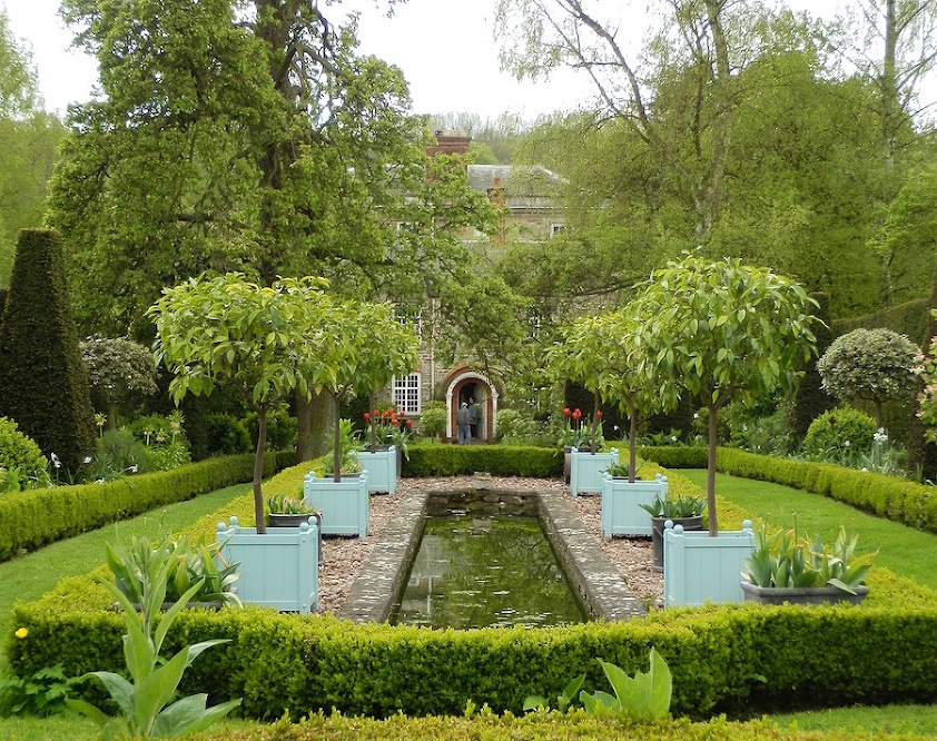 the dower house garden morville via landscapefocused.tumblr - exquisite gardens 