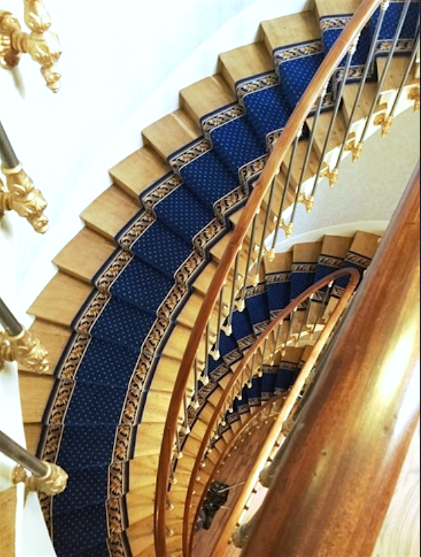 axminster-carpet.com hotel du printemps stair runner too narrow