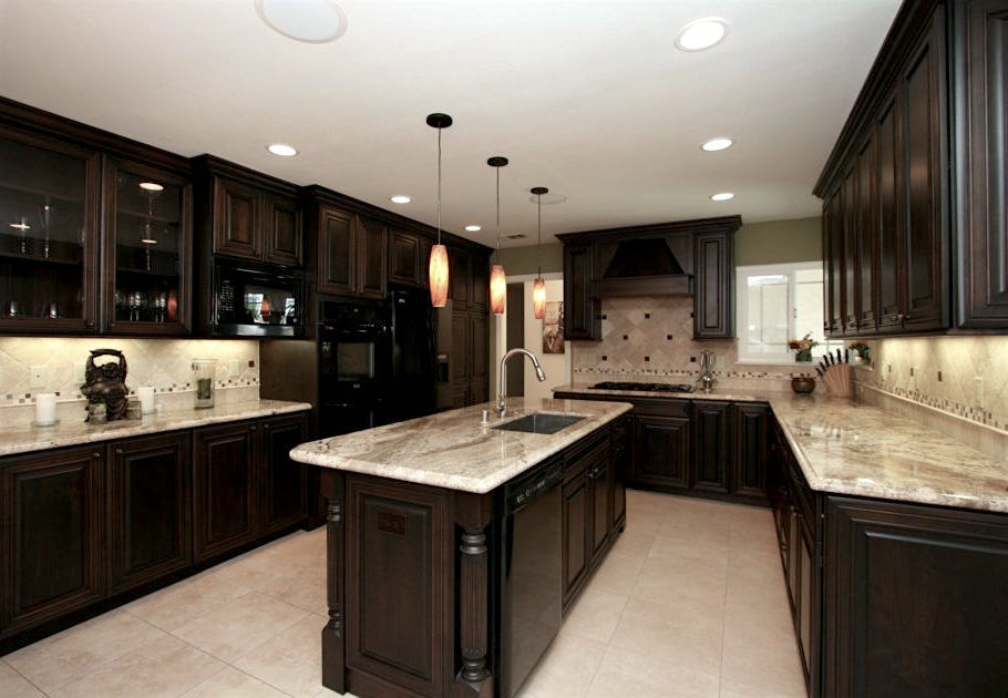 black-kitchen-cabinets mess