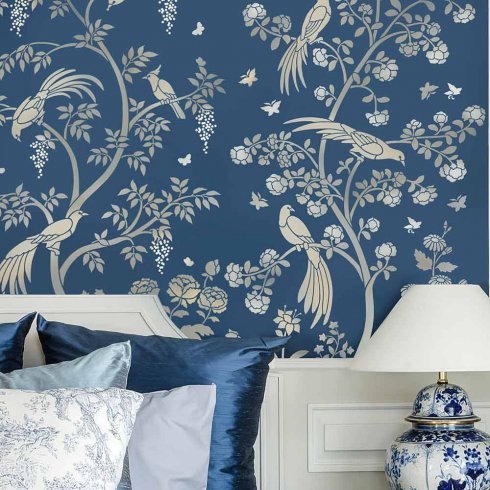 Chinoiserie-wallpaper-stencil-wall-mural-oriental-blue-bedroom