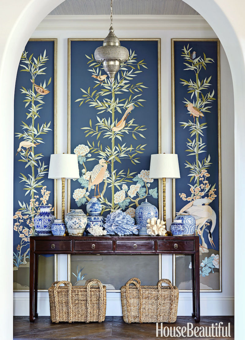 gallery-thornton-blue-entryway-with custom chinoiserie panels photo- Luke White copy