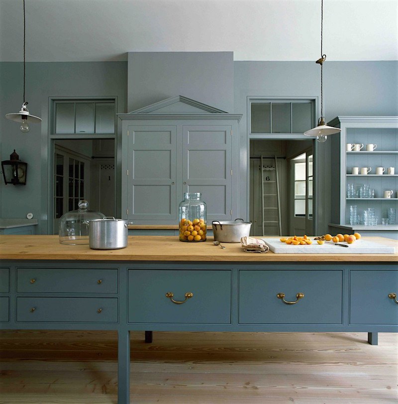 Breathtakingly Beautiful Classic Kitchens That Are Not ...