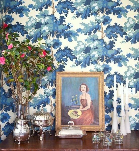 raphael by Sandberg in dark blue wallpaper