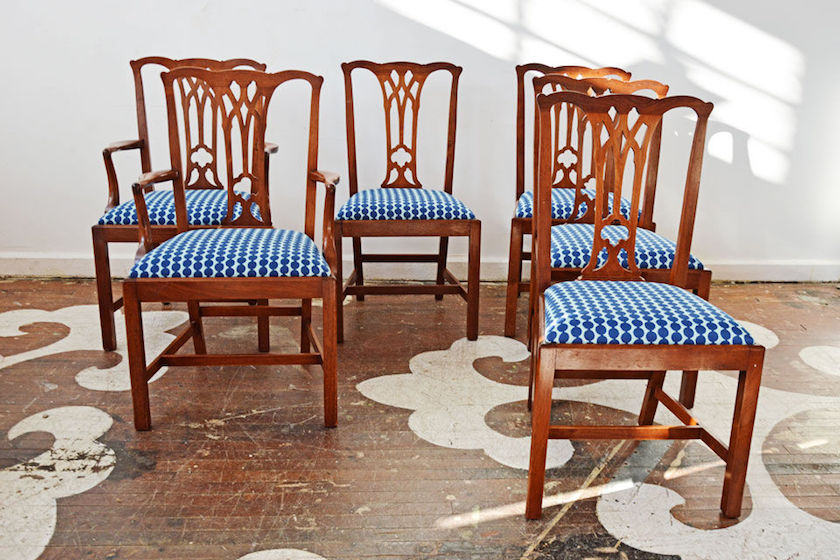 How To Mix Dining Room Chairs Like A, What Kind Of Fabric To Use For Dining Room Chairs