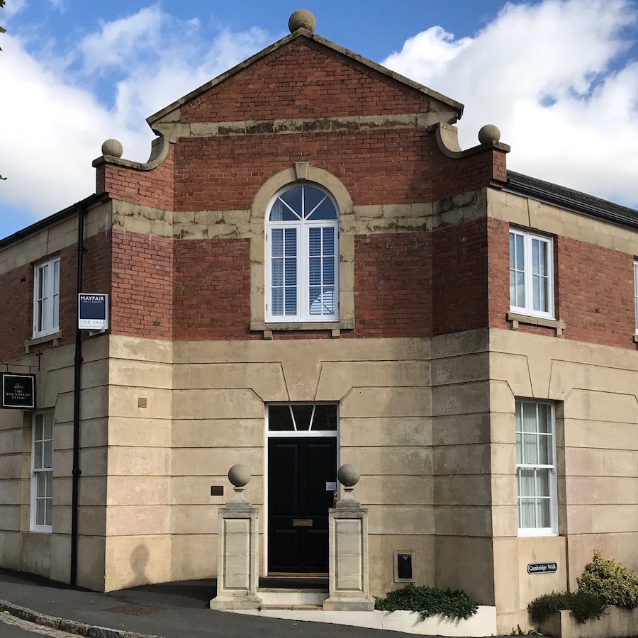 classical architects created buildings in Poundbury
