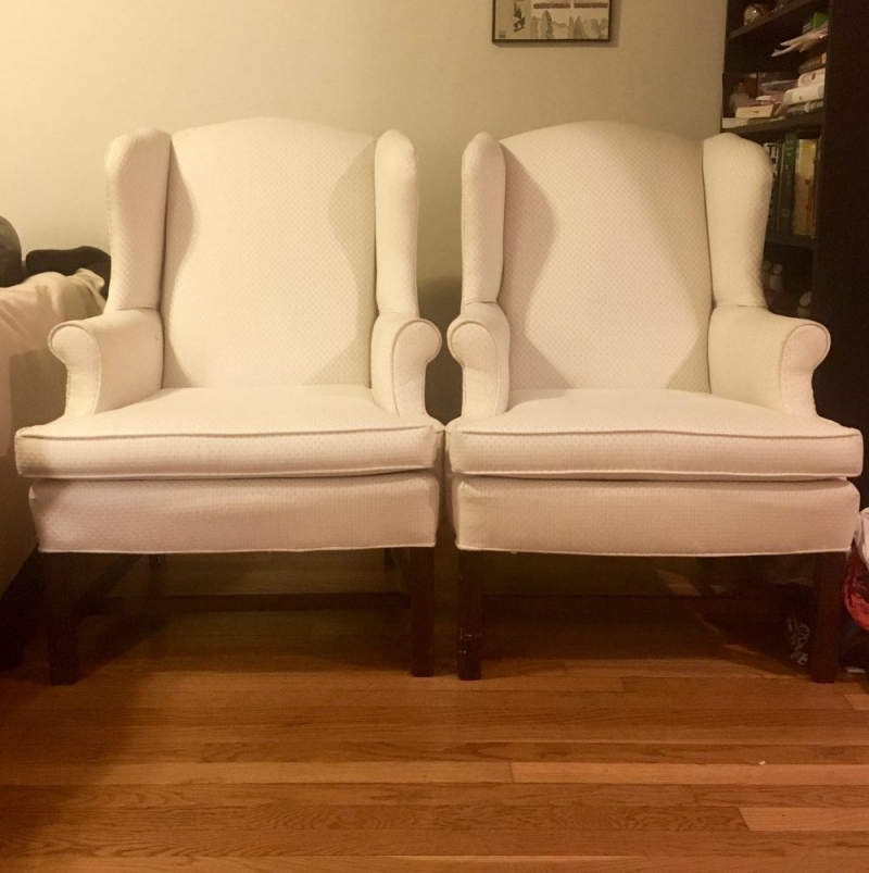 white wing chairs from Chairish- christmas decor help