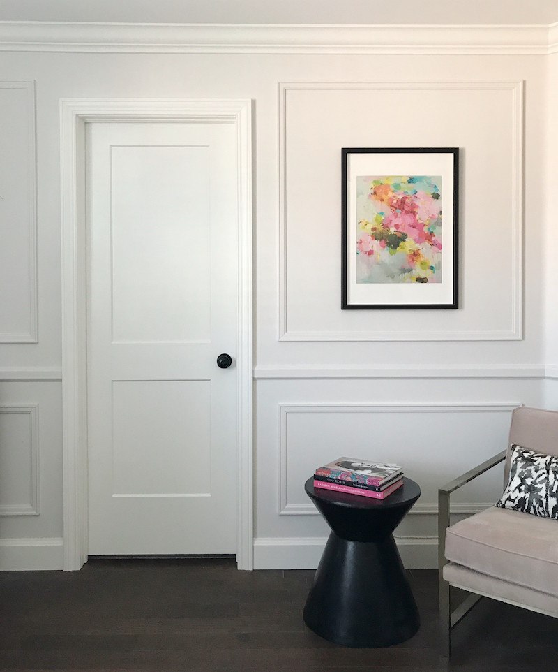 vanessa francis Metrie Mouldings Bedroom white walls kbis 2018