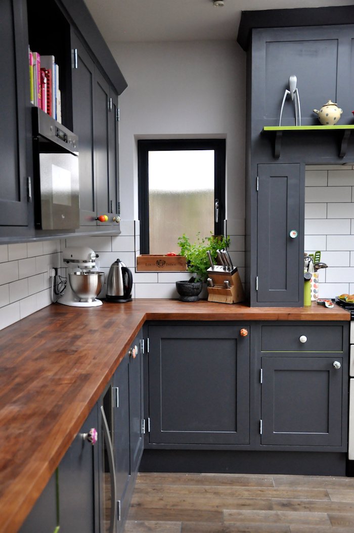 An Old Snob Has A Change Of Heart Over, How To Replace Old Laminate Countertops With New