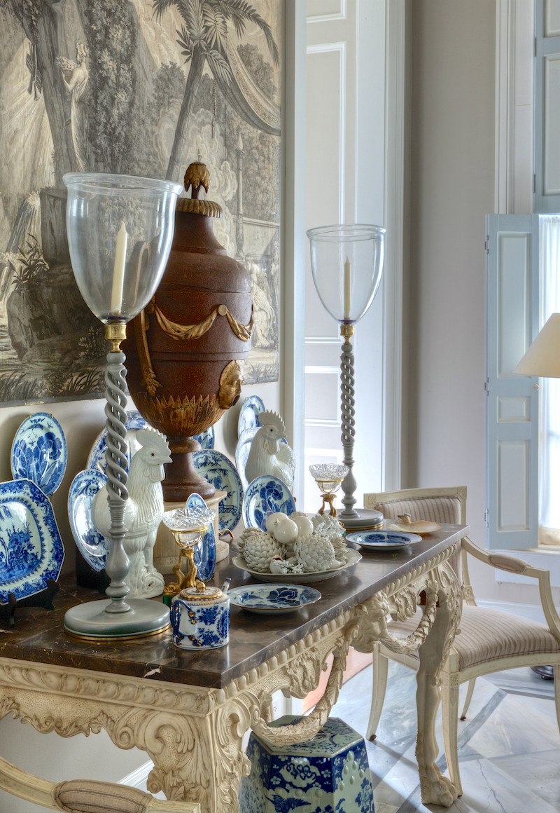 What Happens When You Mix Chinoiserie Decor With Gustavian