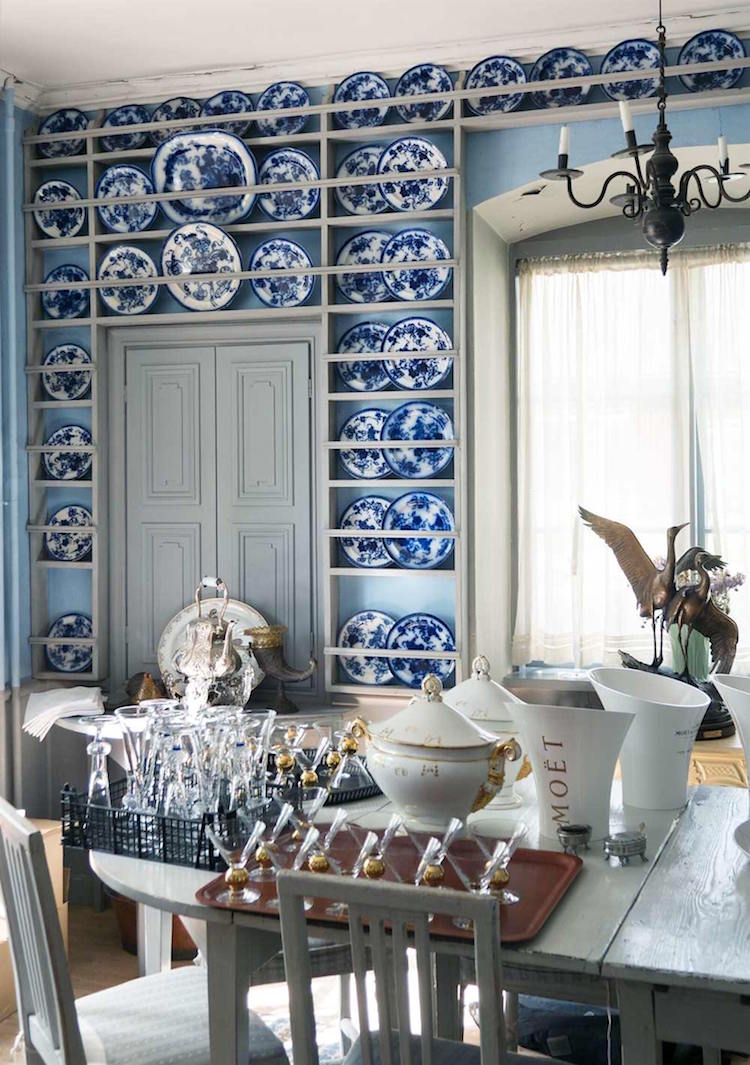 godsochgardar.se - Carl Jan-Granqkvists blue and white Chinoiserie porcelains with Gustavian Swedish