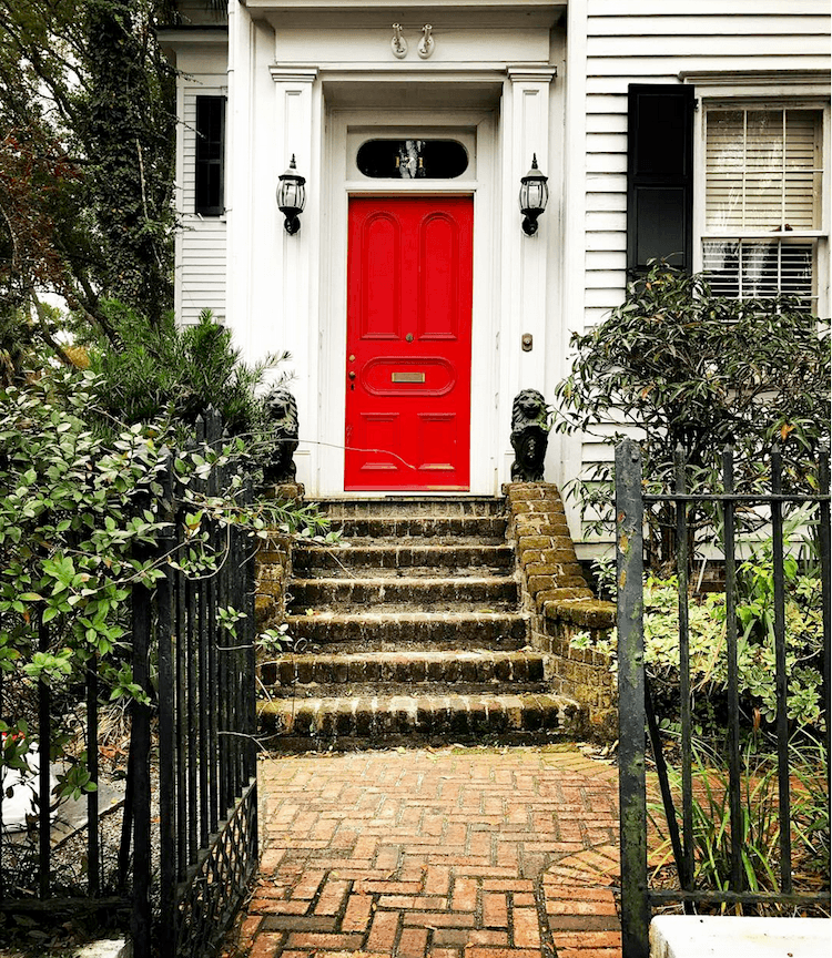 Picture 75 of White House Black Shutters Red Door | warih99