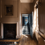 Dark Rooms – Are They Handsome or Depressing?