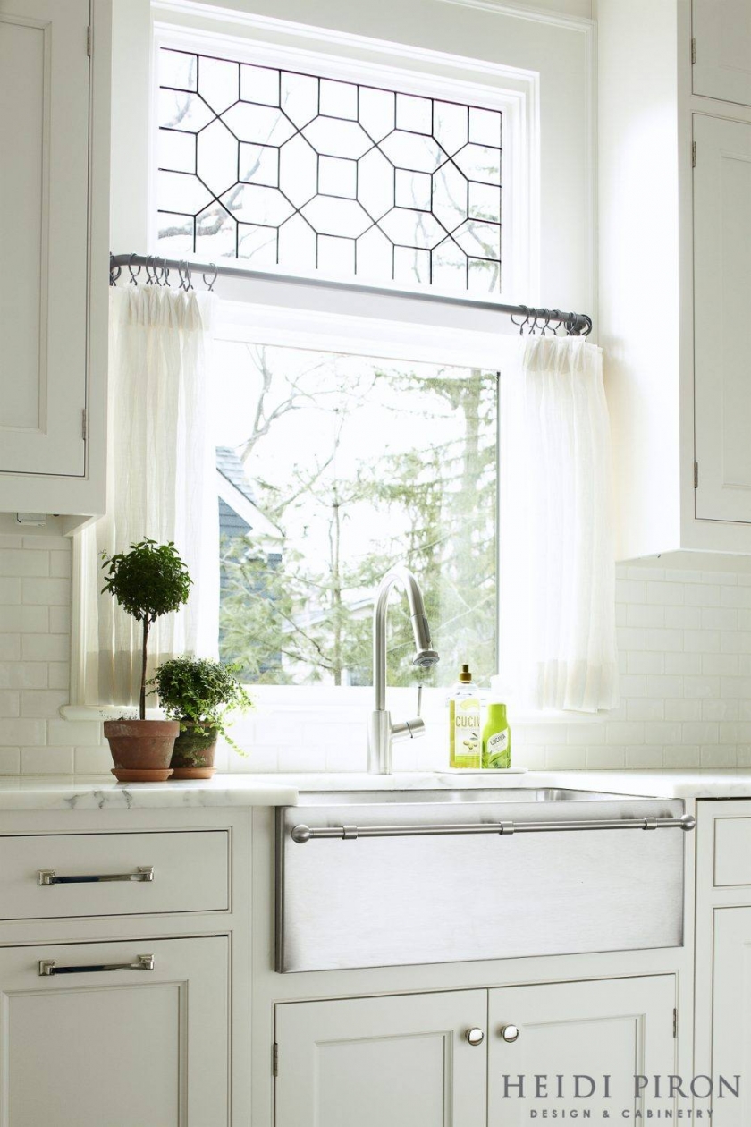 Transom Windows - Everything You Need To Know! | Laurel Home