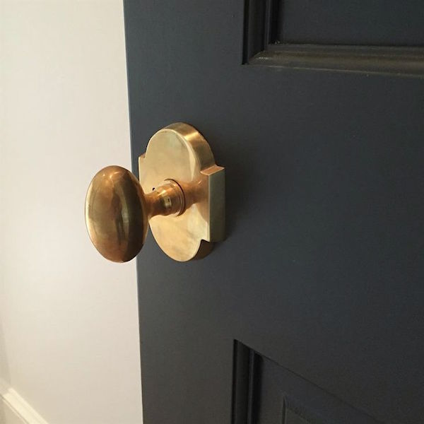 Hampton Passage Knob Unlacquered Brass - Neos Rosette - Handles & More