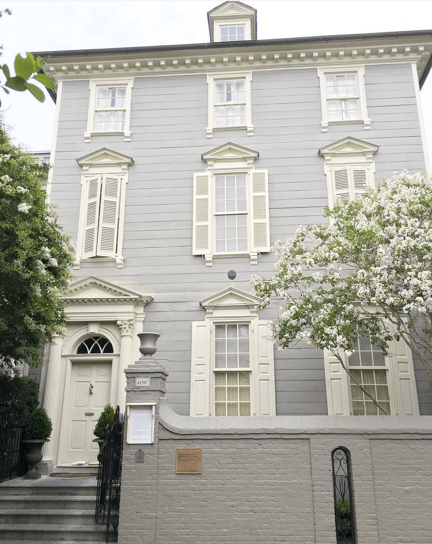 via @limestoneboxwoods - instagram JohnStuartHouse - gray and white house - Charleston, SC