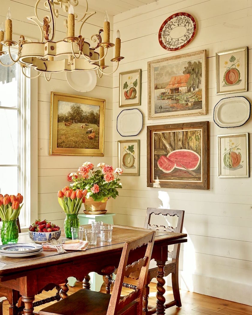 Decorating with plates and art - design - James Farmer - photo Emily Followill