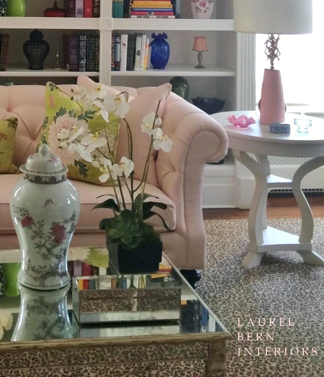 25 Inspiring and Colorful Home Decor vignettes - Laurel Home