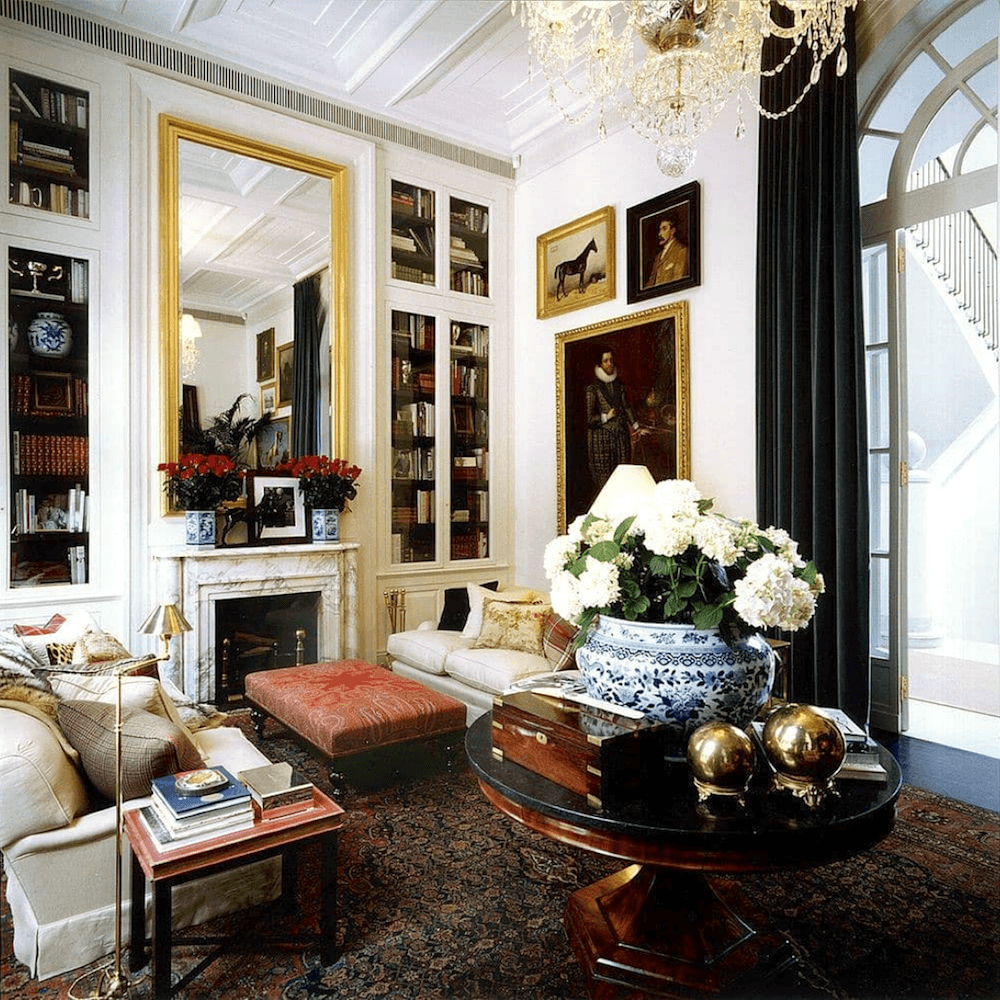 via @house.blanche - instagram - via @ralphlaurenhome - furniture and color balance Palazzo Ralph Lauren Milano