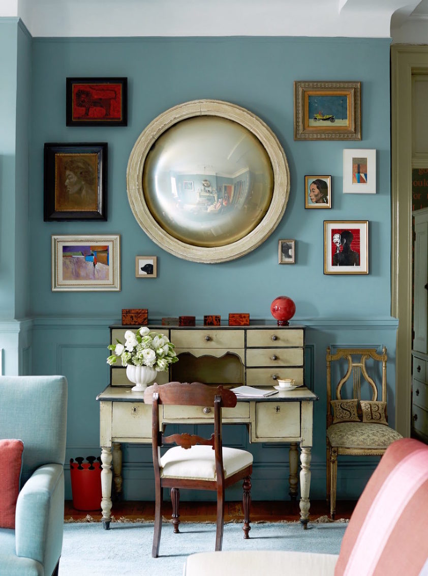 Benjamin Moore Jamestown Blue - hc-148-SheilaBridges_living room - Farrow and Ball oval room blue - is the actual color