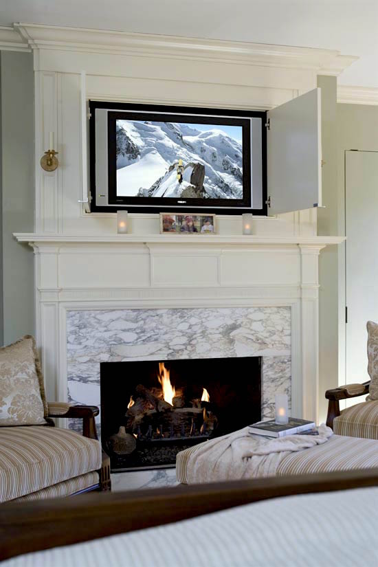 photo - Gordon Beall - Traditional Home - how to hide the TV over fireplace - Meredith Vieira home