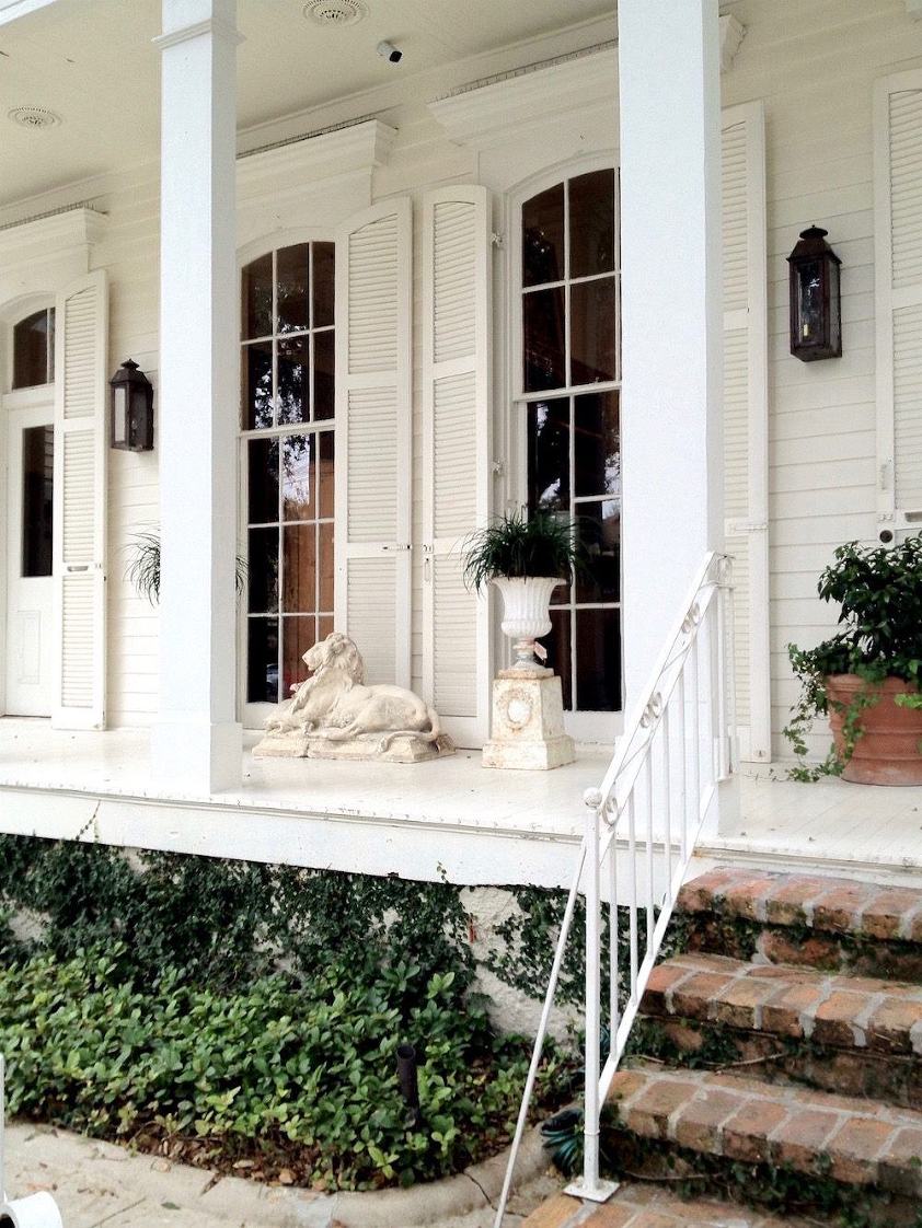 new-orleans - gorgeous white on white windows - via Katy Considers - Julia Reed House