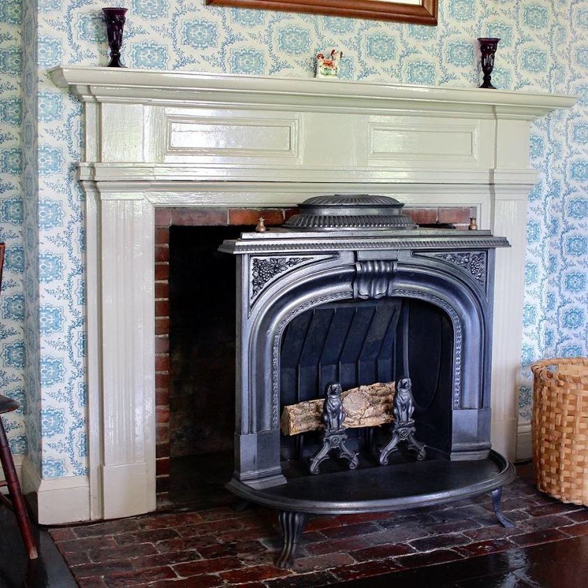 Georgian Fireplace mantel - beautiful classical proportions - source unknown