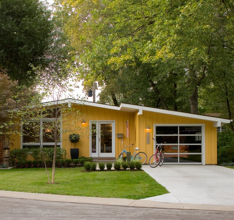 photo Susan Andrews - mid-century ranch house - via Traditional Home
