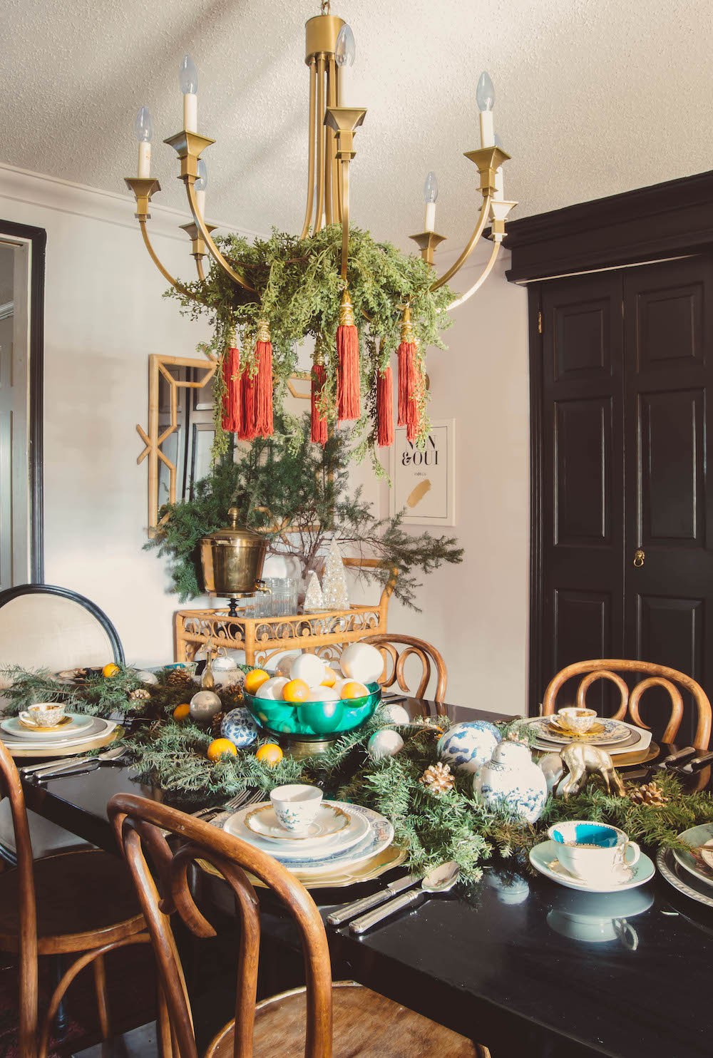 Orange-Christmas-via domicile.37.com - orange with yellow blues and greens holiday tabletop