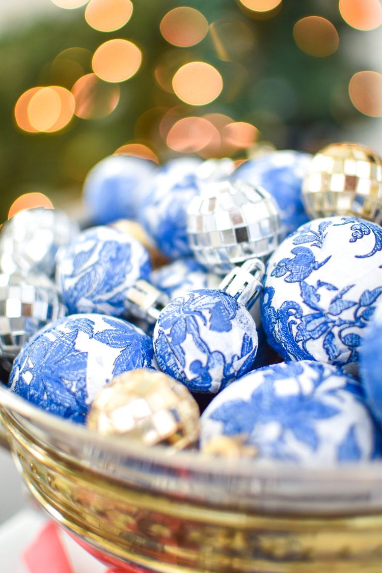 via monicawantsit.com Blue-White-Chinoiserie-DIY-Christmas-Ornaments