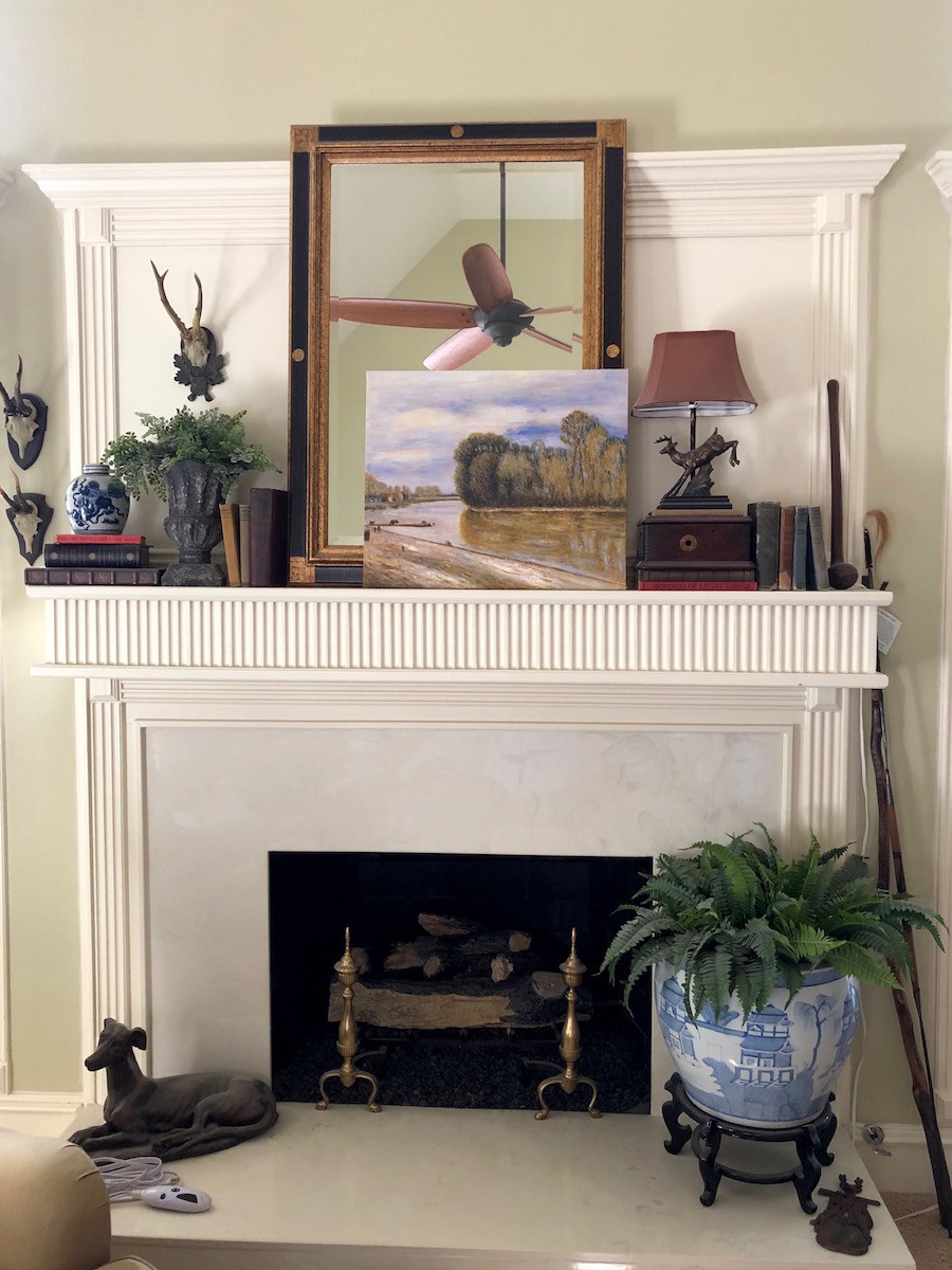 Bossy builder home fireplace overmantel