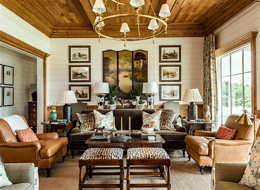 James T Farmer on instagram - timeless and beautifully layered living room - interior design trends 2020 - photo: @jeffherr on instagram