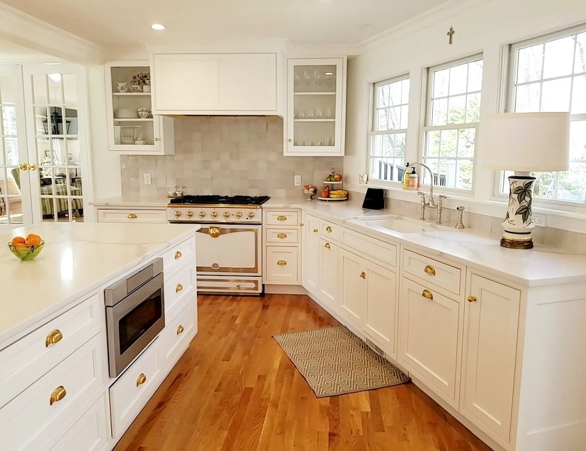 5 Classic Kitchen Combos Cabinets, What Color Hardware Goes Best With White Cabinets