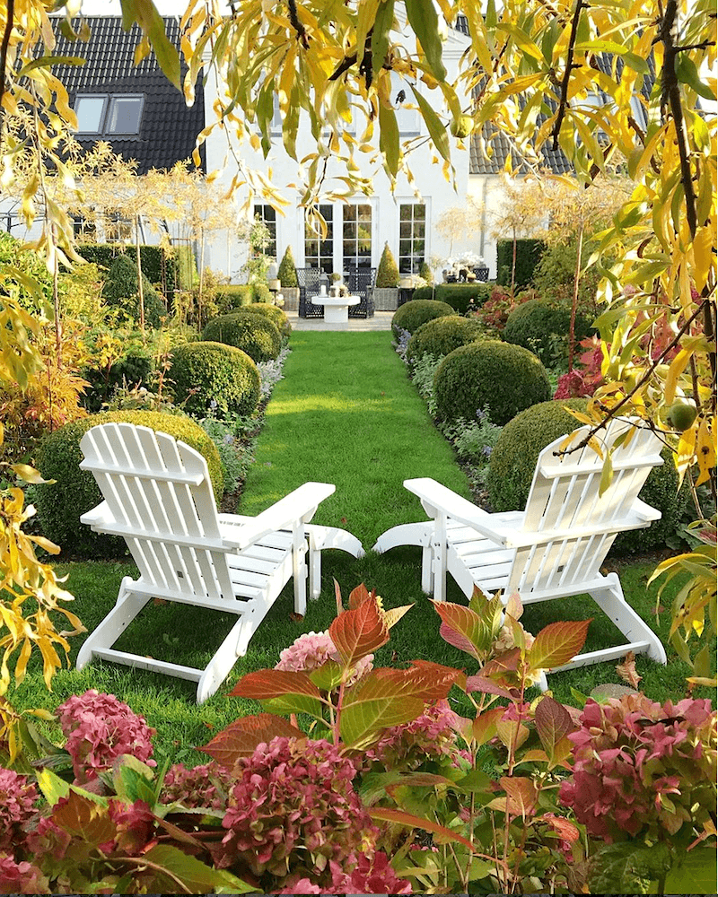 @gncgarden on instagram - gorgeous fall garden - outdoor living