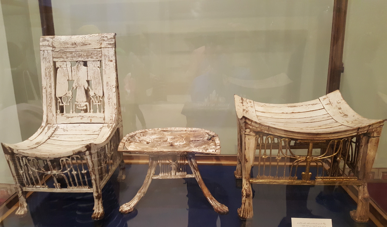 painted wood furniture - By_ovedc_-_Egyptian_Museum_(Cairo) King Tut's throne - white painted wood furniture