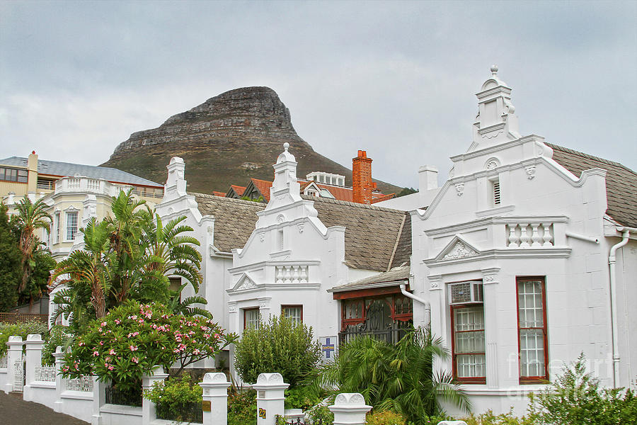 cape-dutch-architecture-in-capetown-south-africa-catherine-sherman