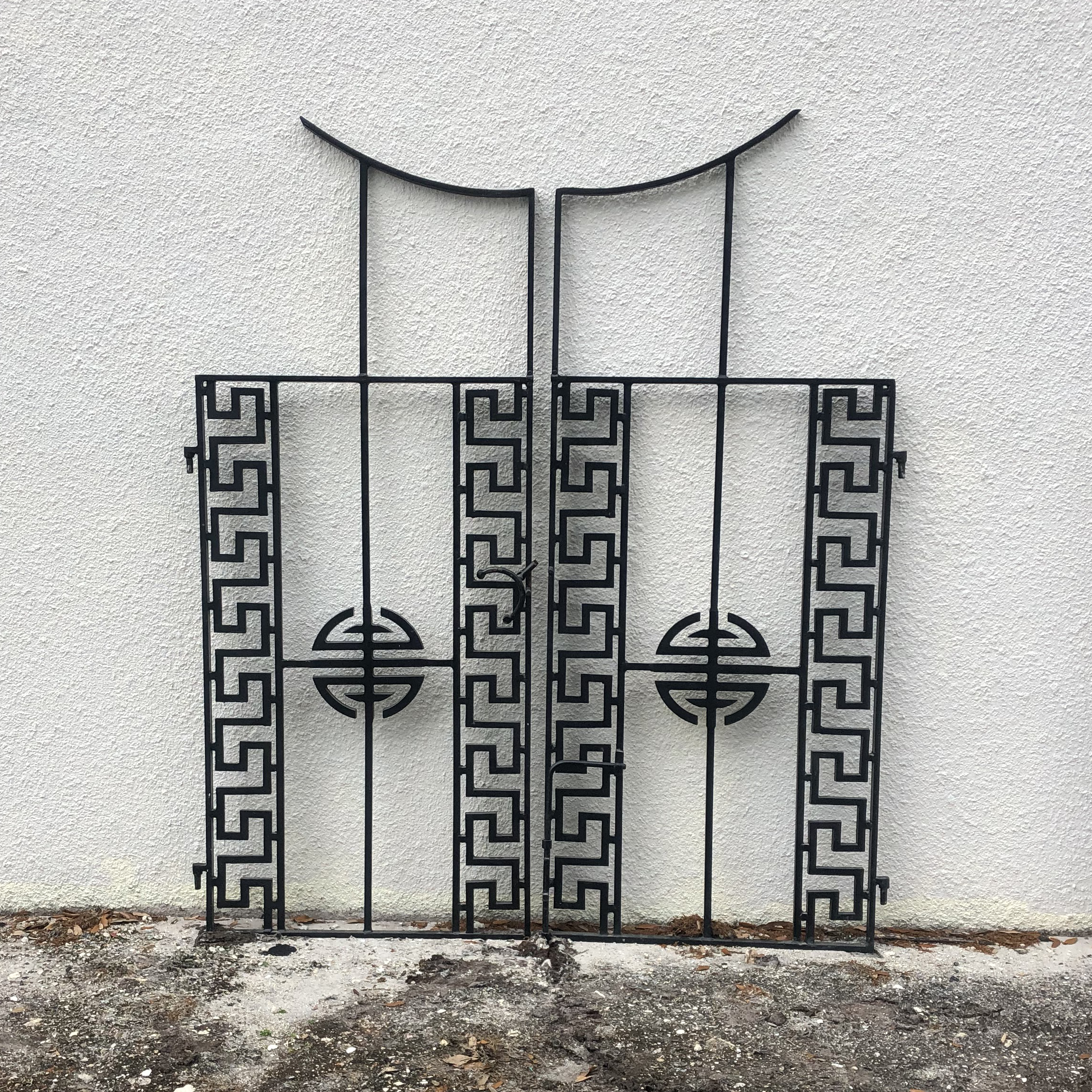 hollywood-regency-wrought-iron-gates