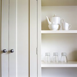 Farrow & Ball Clunch Chalky Creamy off-white